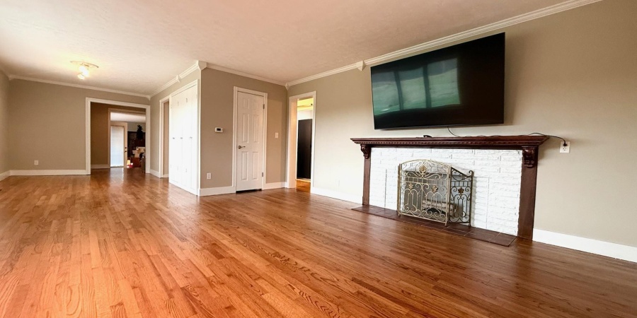 1120 Crawford B, Bedford, Indiana 47421,MLS,202549696