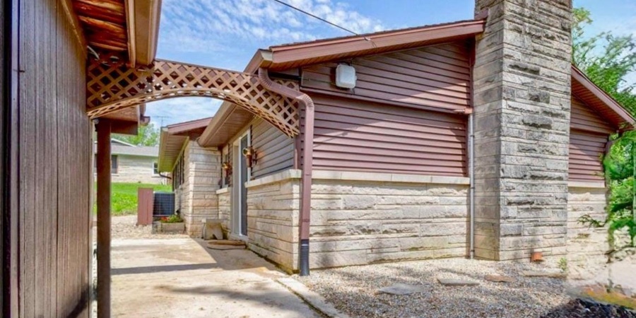 1120 Crawford B, Bedford, Indiana 47421,MLS,202549696