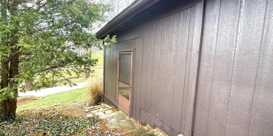 1120 Crawford B, Bedford, Indiana 47421,MLS,202549696