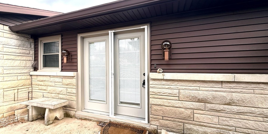 1120 Crawford B, Bedford, Indiana 47421,MLS,202549696