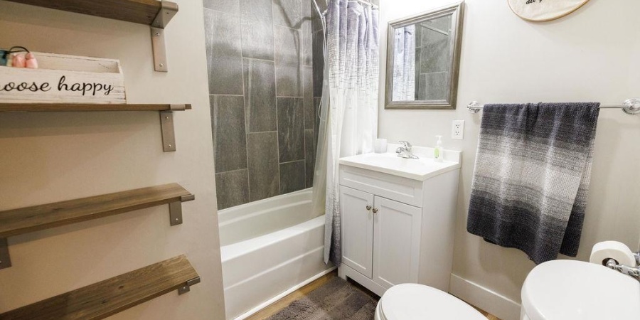 4826 N Love Lane, Bloomington, Indiana 47404,MLS,202549704