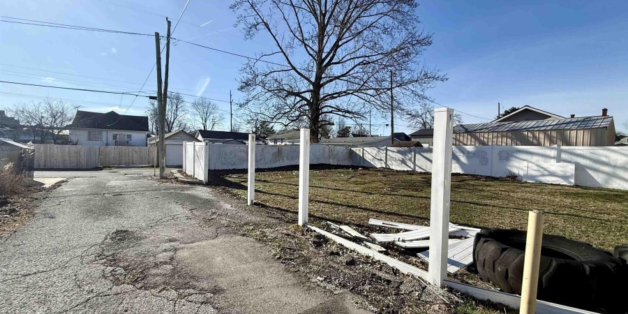 512 P Street, Bedford, Indiana 47421,MLS,202549904