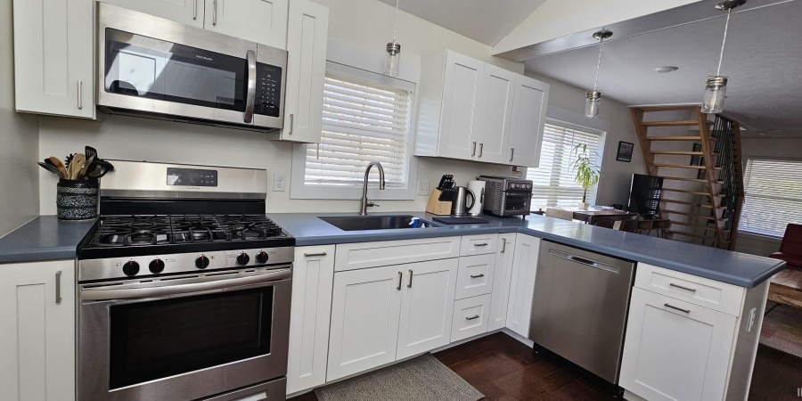 938 N Jackson Street, Bloomington, Indiana 47404,MLS,202600021