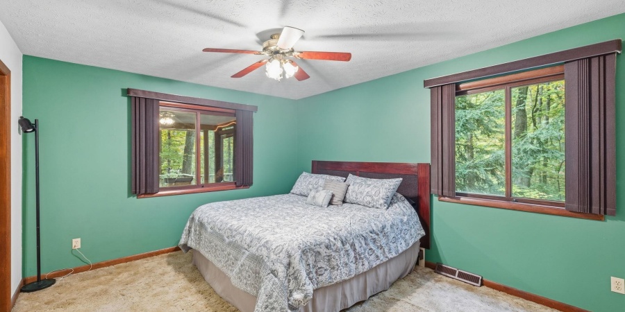 946 E Chambers Pike, Bloomington, Indiana 47408,MLS,202600055