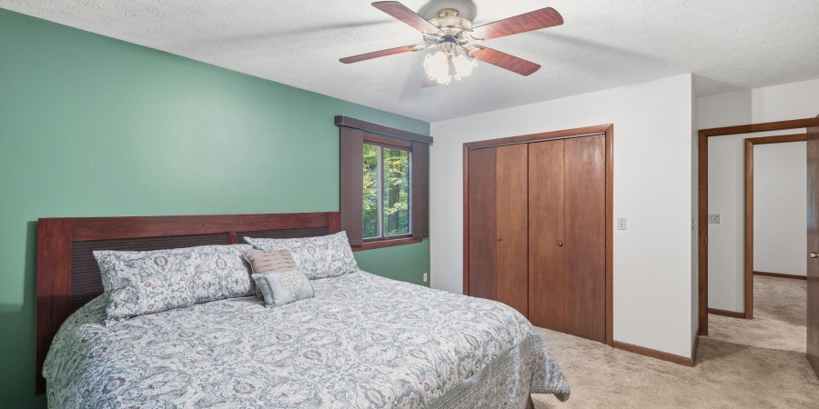 946 E Chambers Pike, Bloomington, Indiana 47408,MLS,202600055