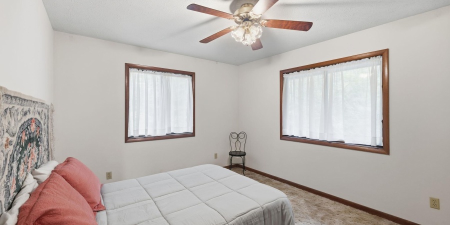 946 E Chambers Pike, Bloomington, Indiana 47408,MLS,202600055