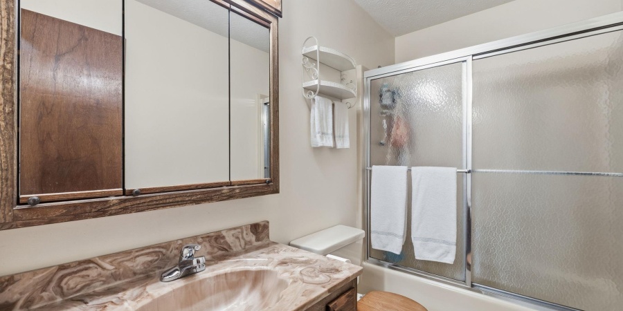 946 E Chambers Pike, Bloomington, Indiana 47408,MLS,202600055