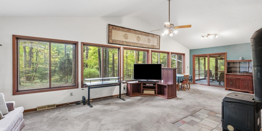 946 E Chambers Pike, Bloomington, Indiana 47408,MLS,202600055