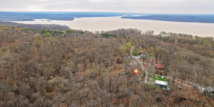 7528 S Shady Side Drive, Bloomington, Indiana 47401-9552,MLS,202542492