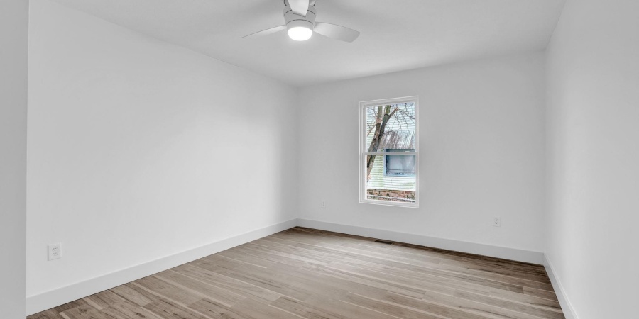 610 W Frank Street, Mitchell, Indiana 47446,MLS,202600155