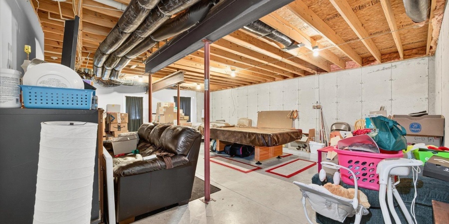 7100 W Drift Court, Bloomington, Indiana 47404,MLS,202533124