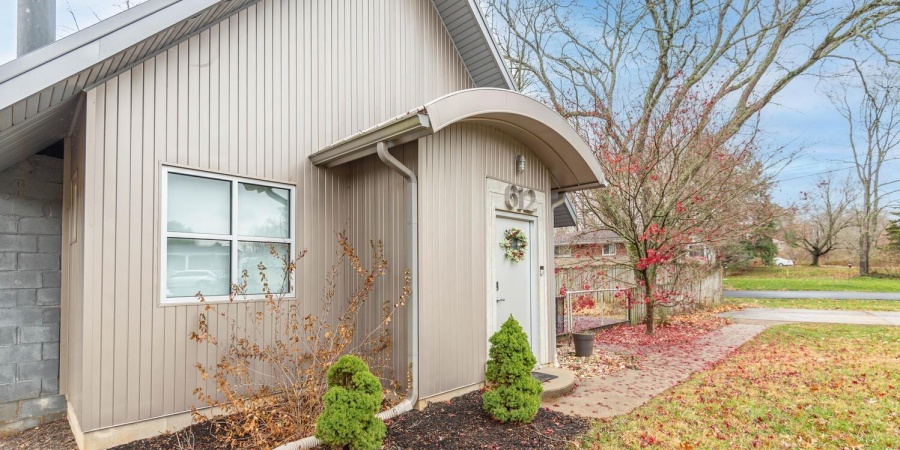 612 N Kerry Drive, Bloomington, Indiana 47408-2730,MLS,202600433