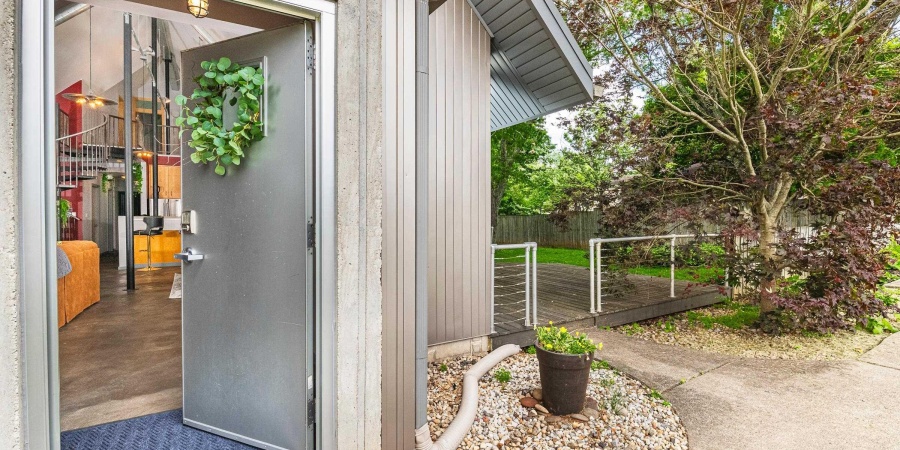 612 N Kerry Drive, Bloomington, Indiana 47408-2730,MLS,202600433