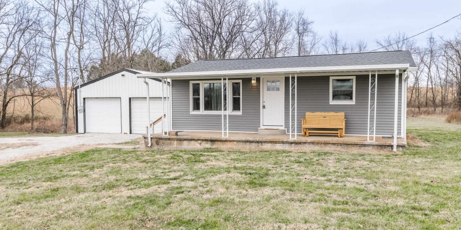 925 Harold Smith Road, Bedford, Indiana 47421,MLS,202600483