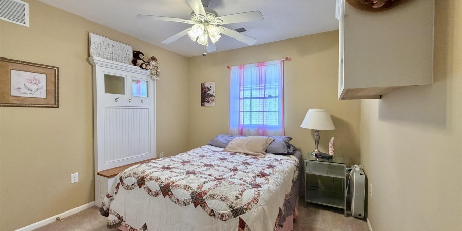 139 NE 11th Street, Linton, Indiana 47441,MLS,202600526