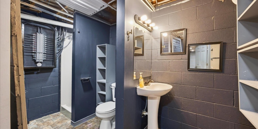 210 W Main Street, Worthington, Indiana 47471,MLS,202600563