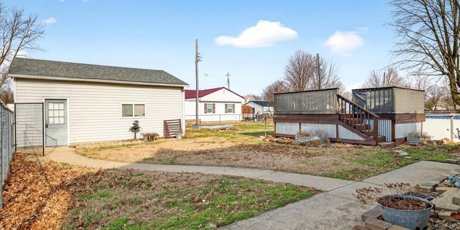 210 W Main Street, Worthington, Indiana 47471,MLS,202600563