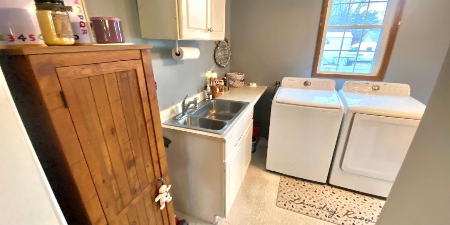 28 N Edward Street, Worthington, Indiana 47471,MLS,202600704