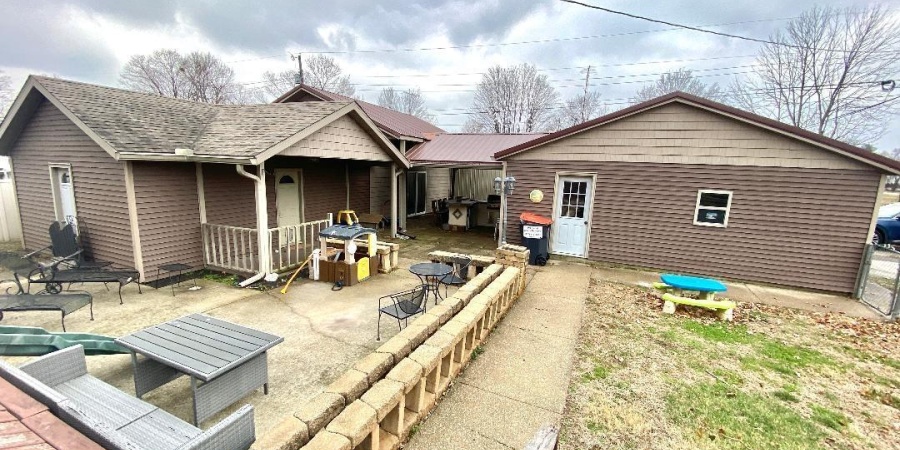 28 N Edward Street, Worthington, Indiana 47471,MLS,202600704