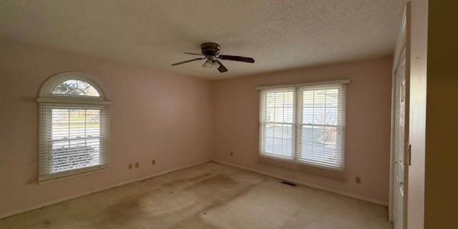 3919 S Laurel Court, Bloomington, Indiana 47401,MLS,202600713