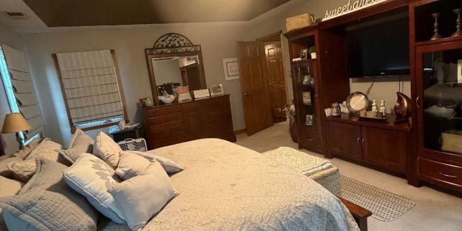 1843 Spruce Drive, Linton, Indiana 47441,MLS,202600720