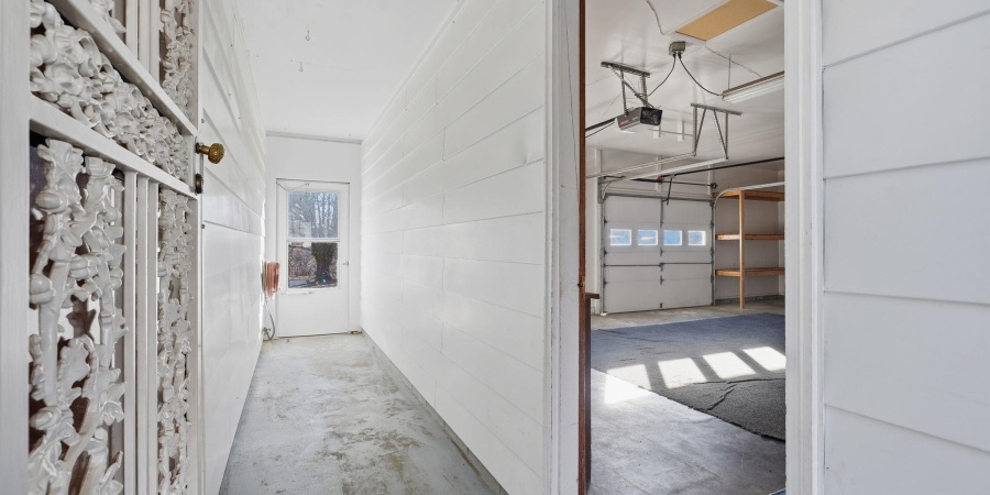 411 Eastview Drive, Bedford, Indiana 47421,MLS,202600871