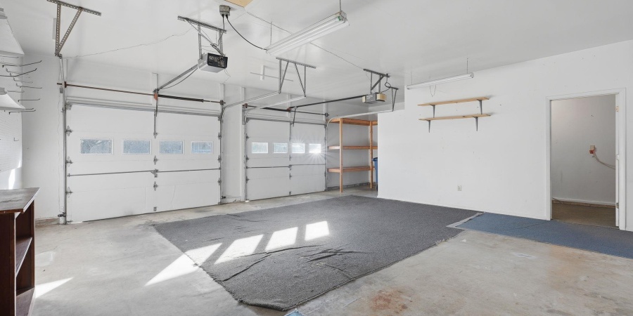 411 Eastview Drive, Bedford, Indiana 47421,MLS,202600871