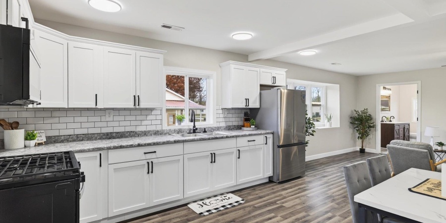 624 E Ohio Street, Jasonville, Indiana 47438,MLS,202547729