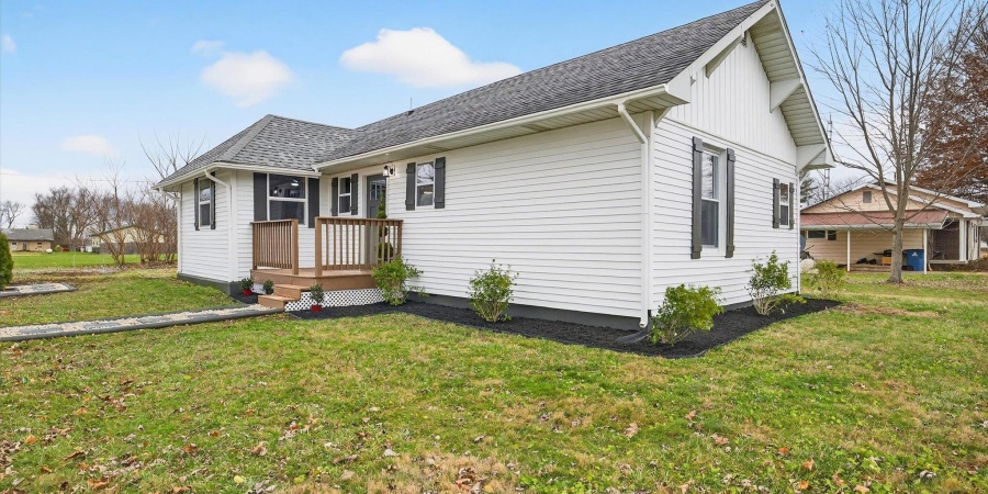 624 E Ohio Street, Jasonville, Indiana 47438,MLS,202547729