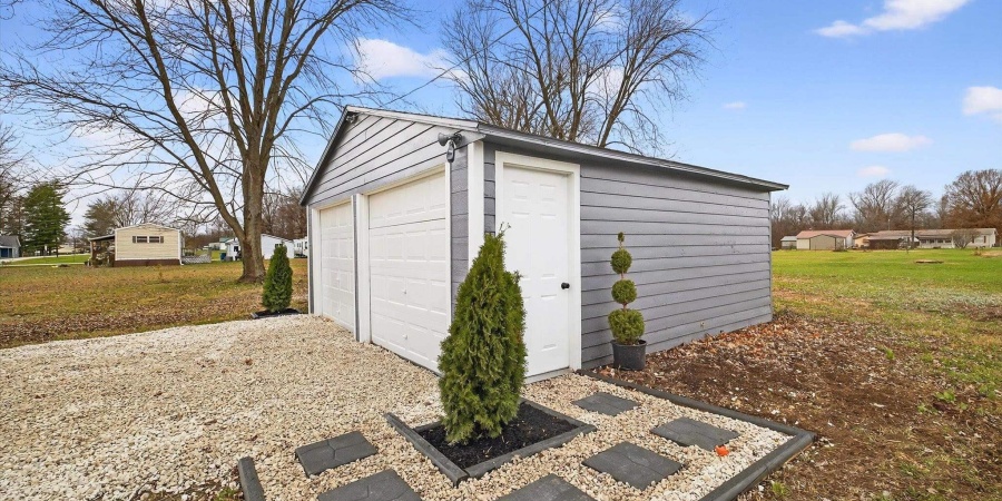 624 E Ohio Street, Jasonville, Indiana 47438,MLS,202547729