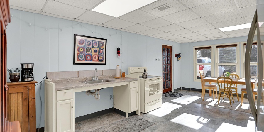 609 E Audubon Drive, Bloomington, Indiana 47408-9730,MLS,202601044