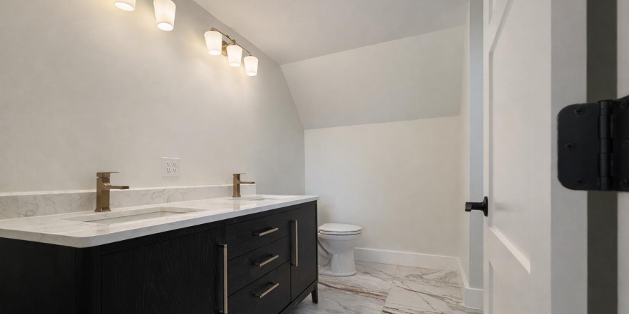 831 Spyglass Hill Drive, Bedford, Indiana 47421,MLS,202601089