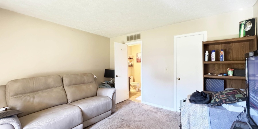 1006 S Carleton Court, Bloomington, Indiana 47401,MLS,202601096