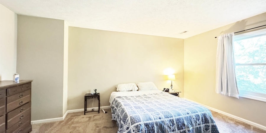 1006 S Carleton Court, Bloomington, Indiana 47401,MLS,202601096