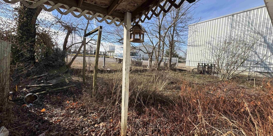 2319 1/2 T Street, Bedford, Indiana 47421,MLS,202601161