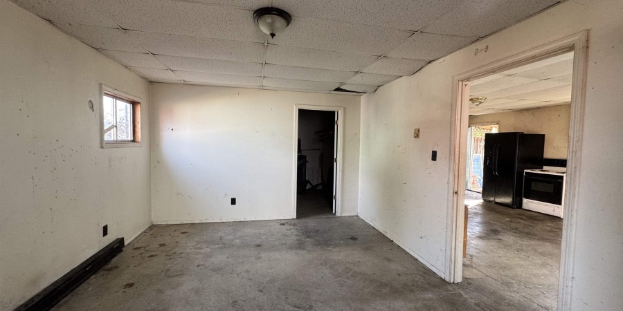 2319 1/2 T Street, Bedford, Indiana 47421,MLS,202601161