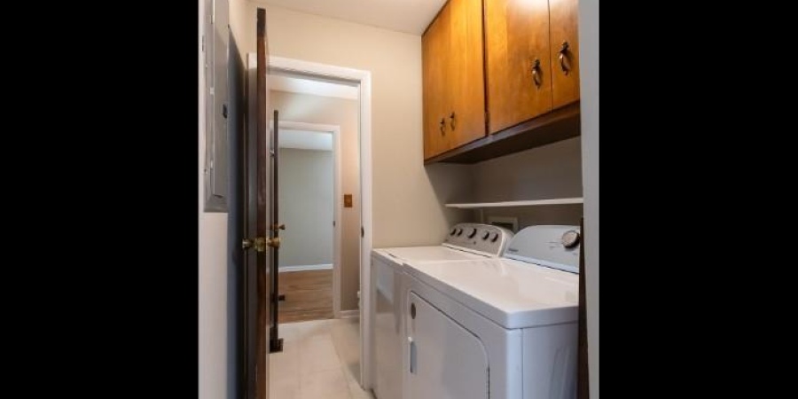 2845 S Brookside Drive, Bloomington, Indiana 47401-7305,MLS,202601166