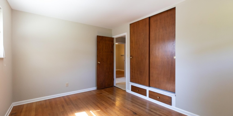 2845 S Brookside Drive, Bloomington, Indiana 47401-7305,MLS,202601166