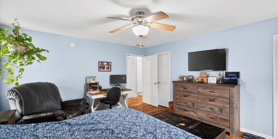 7404 W Higgins Court, Ellettsville, Indiana 47429-2204,MLS,202601193