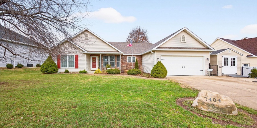 7404 W Higgins Court, Ellettsville, Indiana 47429-2204,MLS,202601193