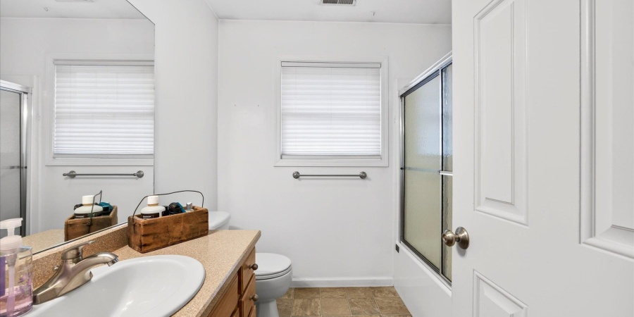 7404 W Higgins Court, Ellettsville, Indiana 47429-2204,MLS,202601193