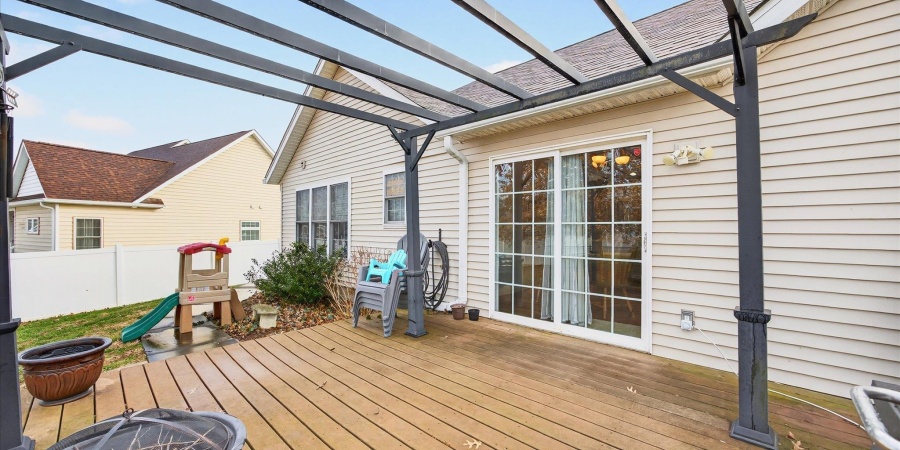 7404 W Higgins Court, Ellettsville, Indiana 47429-2204,MLS,202601193