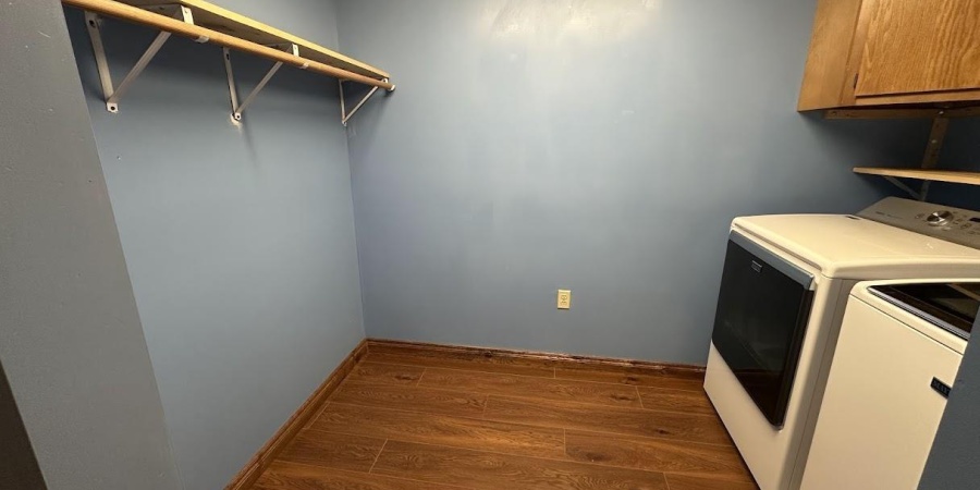 633 S Washington Street, Bloomfield, Indiana 47424,MLS,202601240