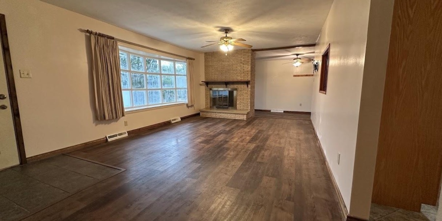 633 S Washington Street, Bloomfield, Indiana 47424,MLS,202601240