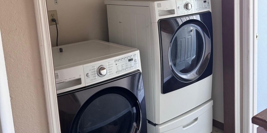 527 S Cobblestone Court, Bloomington, Indiana 47403,MLS,202601245