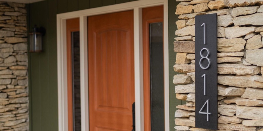 1814 E Greenbriar Lane, Bloomington, Indiana 47401-6738,MLS,202601355