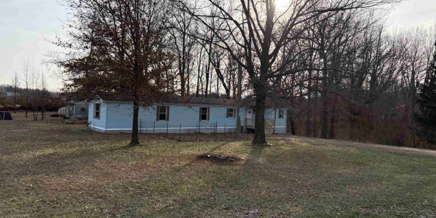 8974 N shanklin Street, Jasonville, Indiana 47438,MLS,202601363