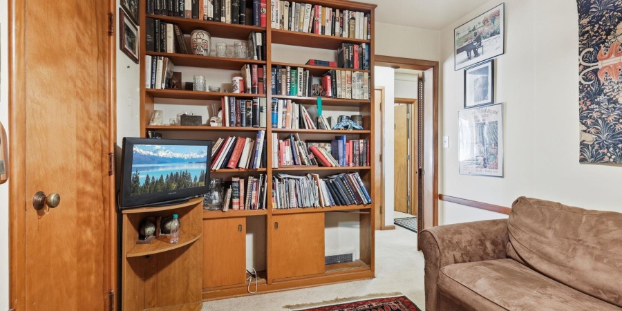 1110 S Brooks Drive, Bloomington, Indiana 47401,MLS,202601371