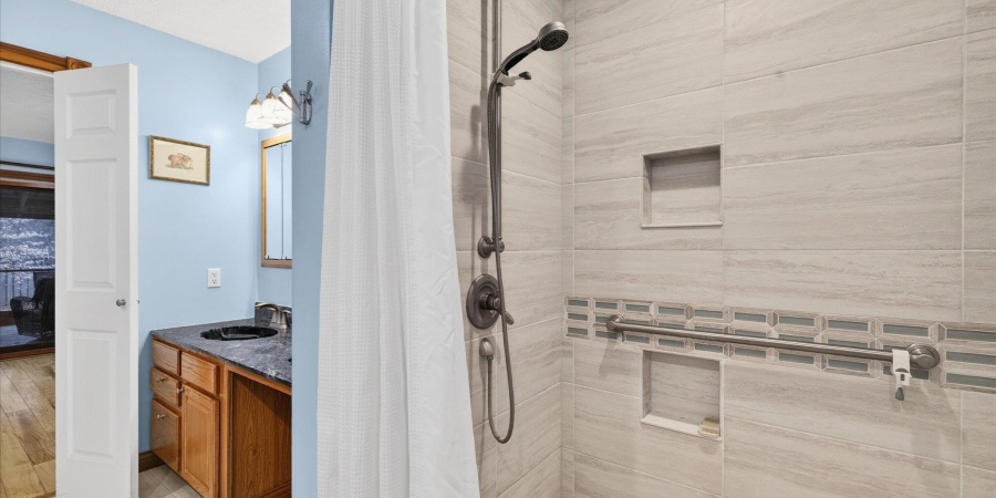 1107 E Azalea Lane, Bloomington, Indiana 47401,MLS,202601387