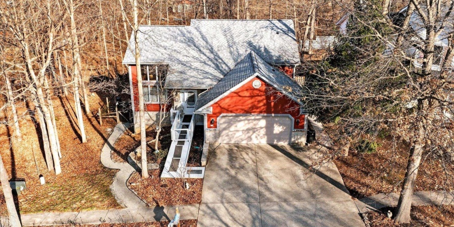 1107 E Azalea Lane, Bloomington, Indiana 47401,MLS,202601387